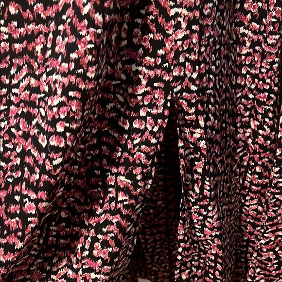 Elegant Red and Black Floral Women's Maxi Dress with Slit - Picture 6 of 10